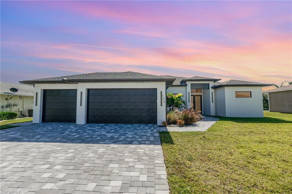 126 SE 20th ST CAPE CORAL, FL 33990