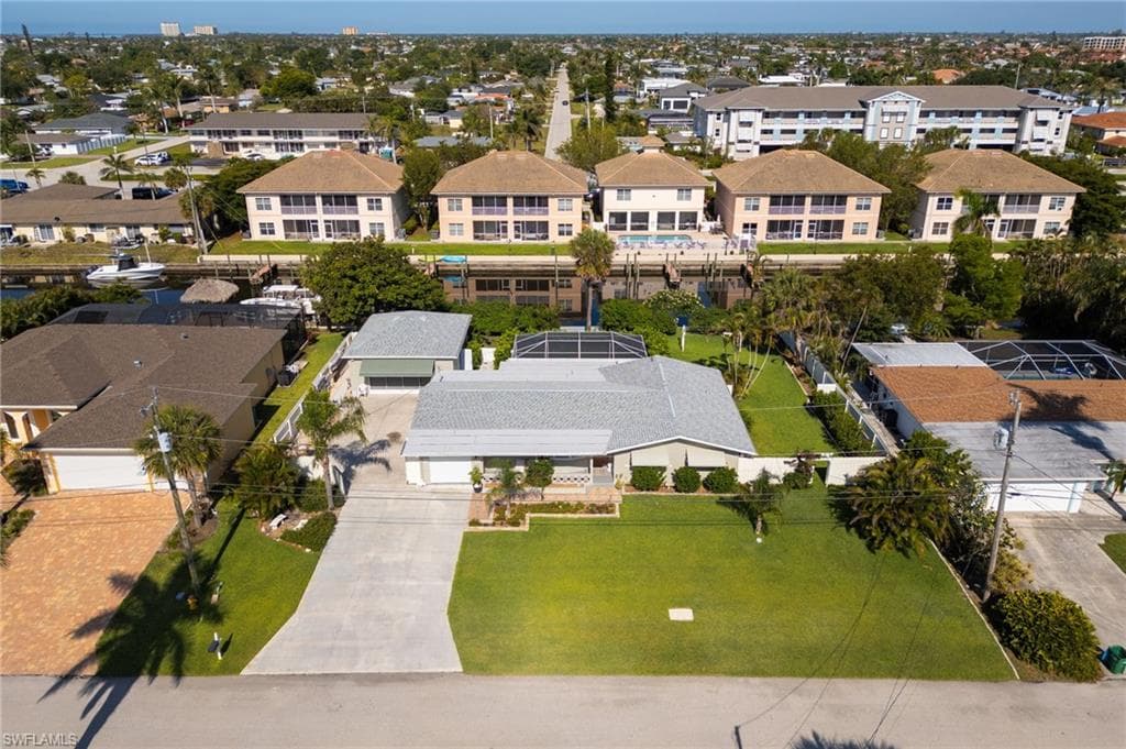 5128 York CT CAPE CORAL, FL 33904