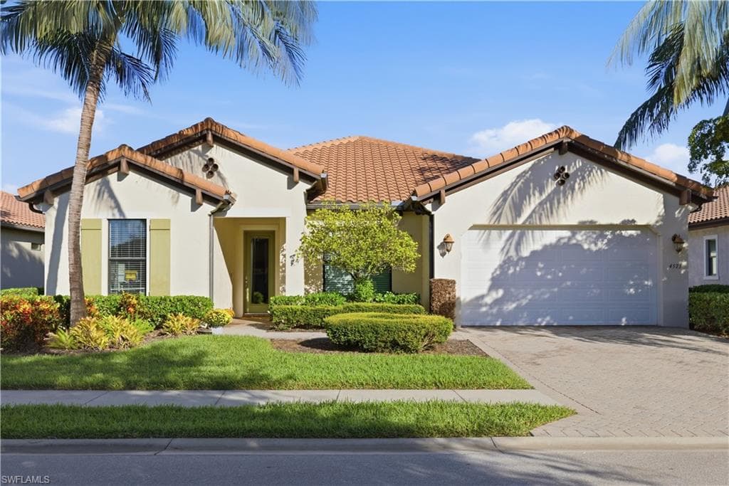 4573 Tamarind WAY NAPLES, FL 34119