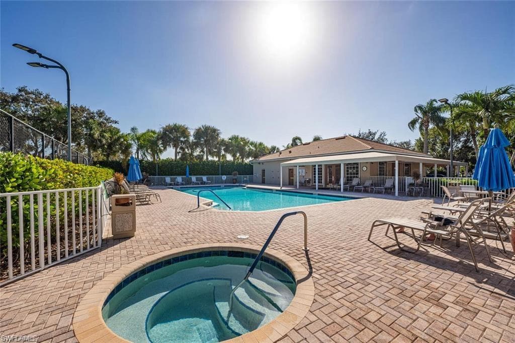 2225 Heritage Greens DR NAPLES, FL 34119