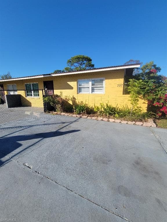 707 Joel BLVD LEHIGH ACRES, FL 33936