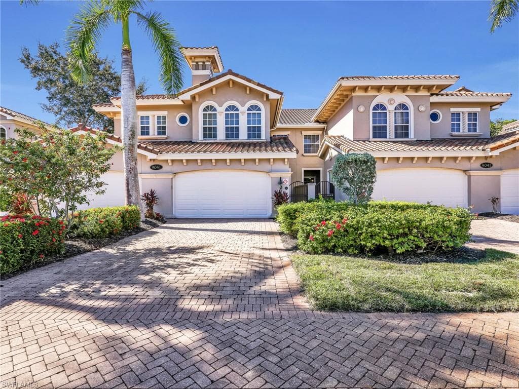 9041 Cherry Oaks TRL 101 NAPLES, FL 34114