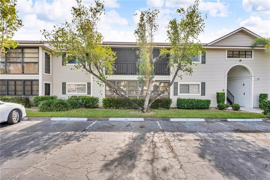 8110 S Woods CIR 13 FORT MYERS, FL 33919
