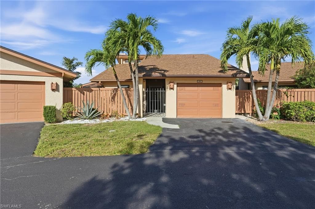 6431 Royal Woods DR FORT MYERS, FL 33908