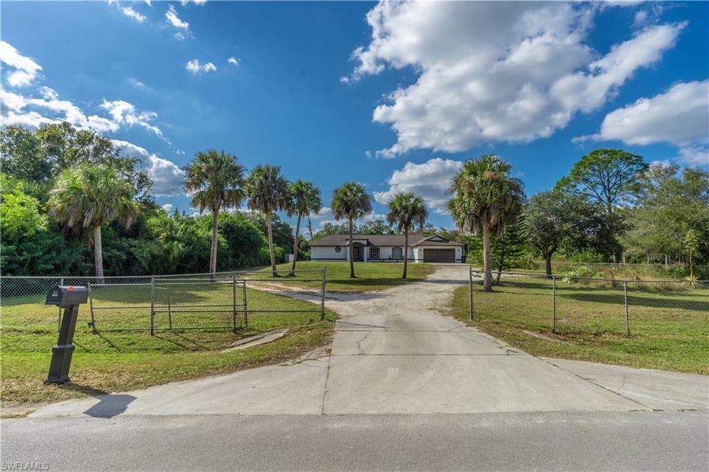 441 22nd ST NE NAPLES, FL 34120