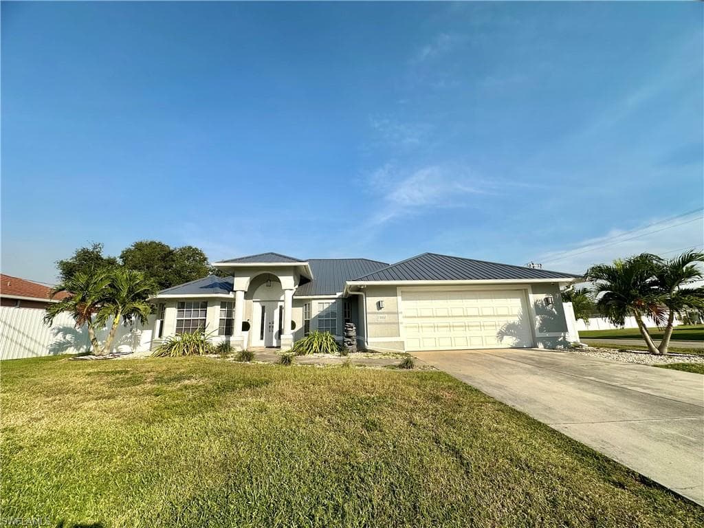 301 NE 23rd AVE CAPE CORAL, FL 33909