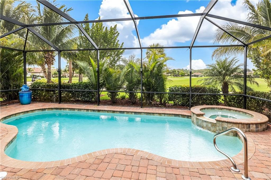 28692 Derry CT BONITA SPRINGS, FL 34135