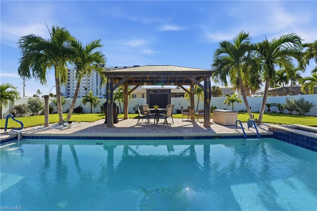 7850 Buccaneer DR FORT MYERS BEACH, FL 33931