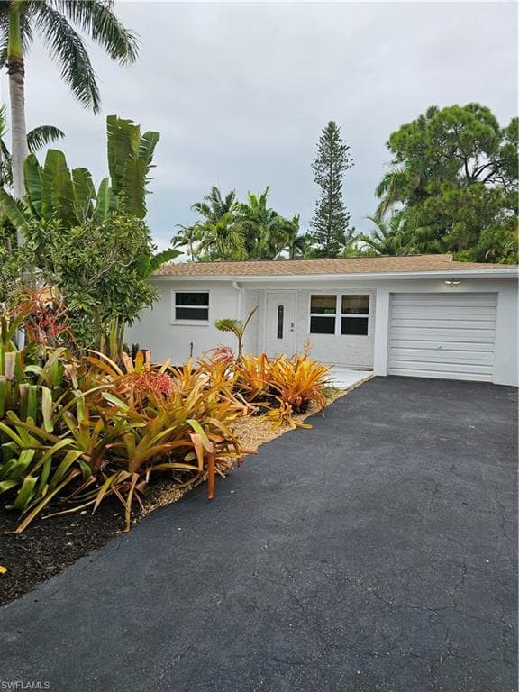 1235 Rordon AVE NAPLES, FL 34103