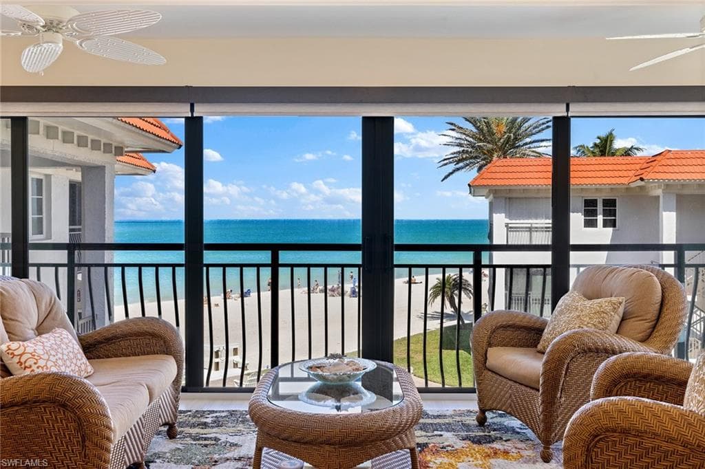 3333 Gulf Shore BLVD N 4 NAPLES, FL 34103