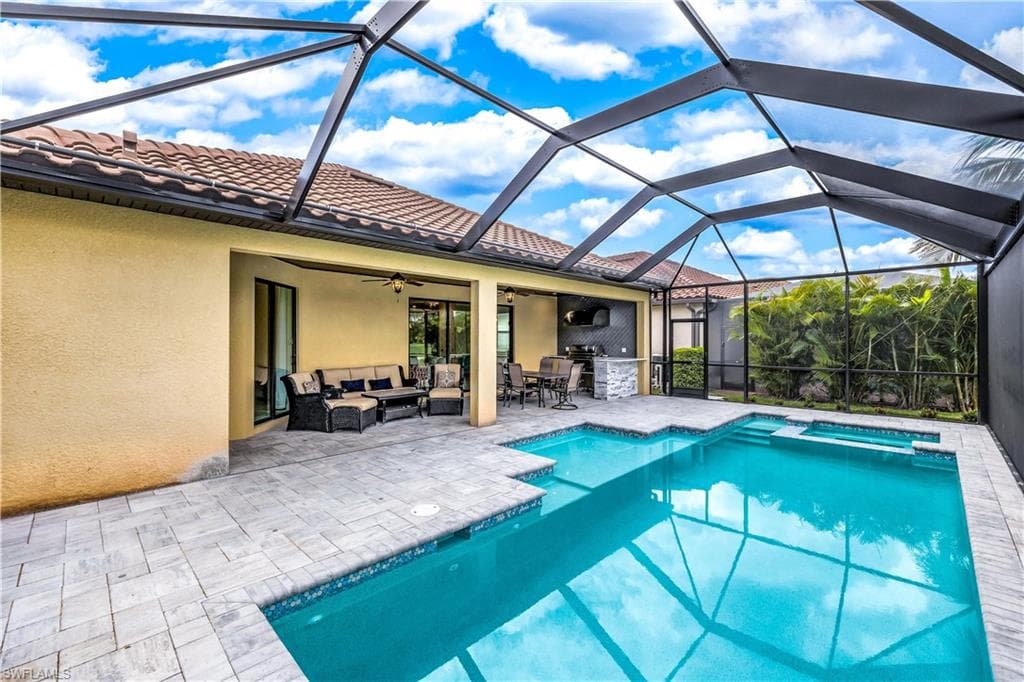 28623 Derry CT BONITA SPRINGS, FL 34135