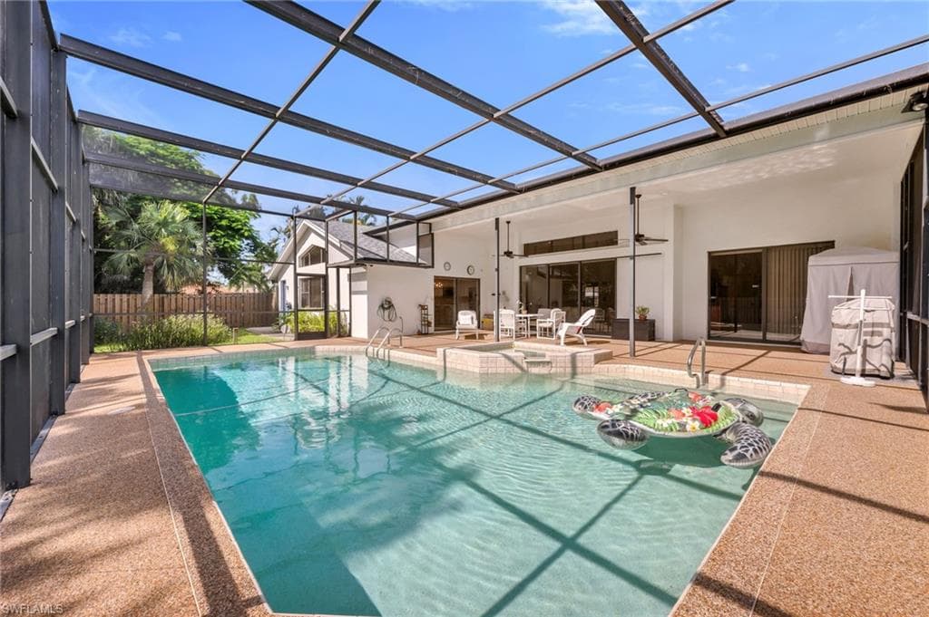 28200 Winthrop CIR BONITA SPRINGS, FL 34134