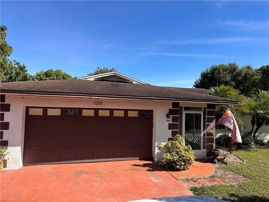 120 Rowland RD LEHIGH ACRES, FL 33936