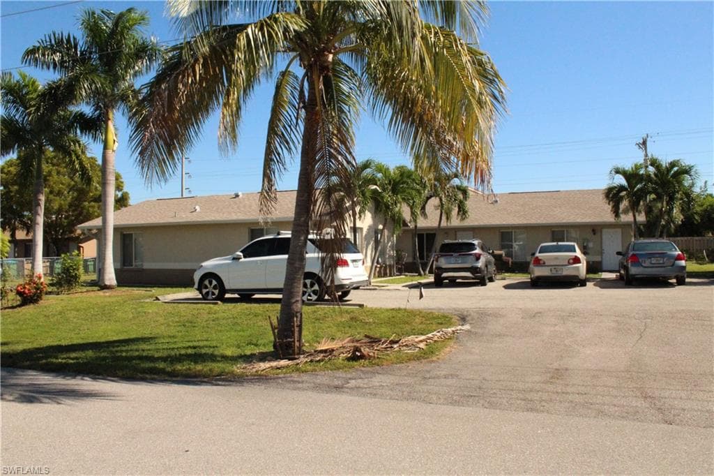 1811 SE 15th PL 4 CAPE CORAL, FL 33990