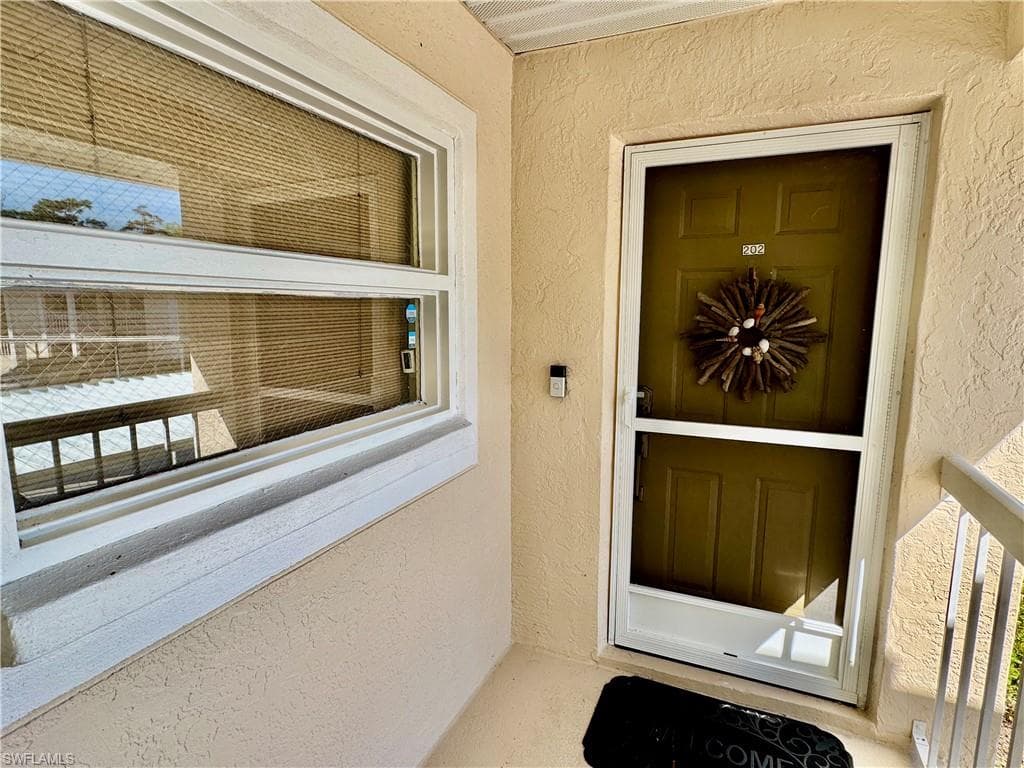 645 Squire CT 202 NAPLES, FL 34104