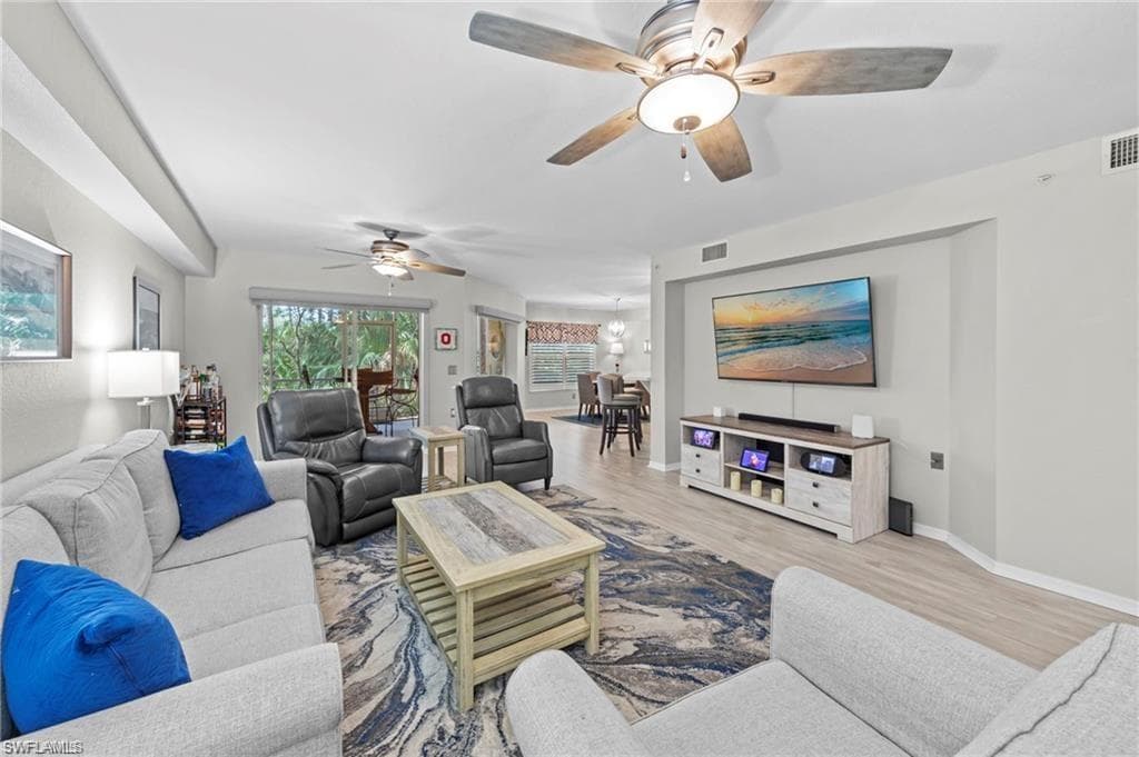 15495 Cedarwood LN 103 NAPLES, FL 34110