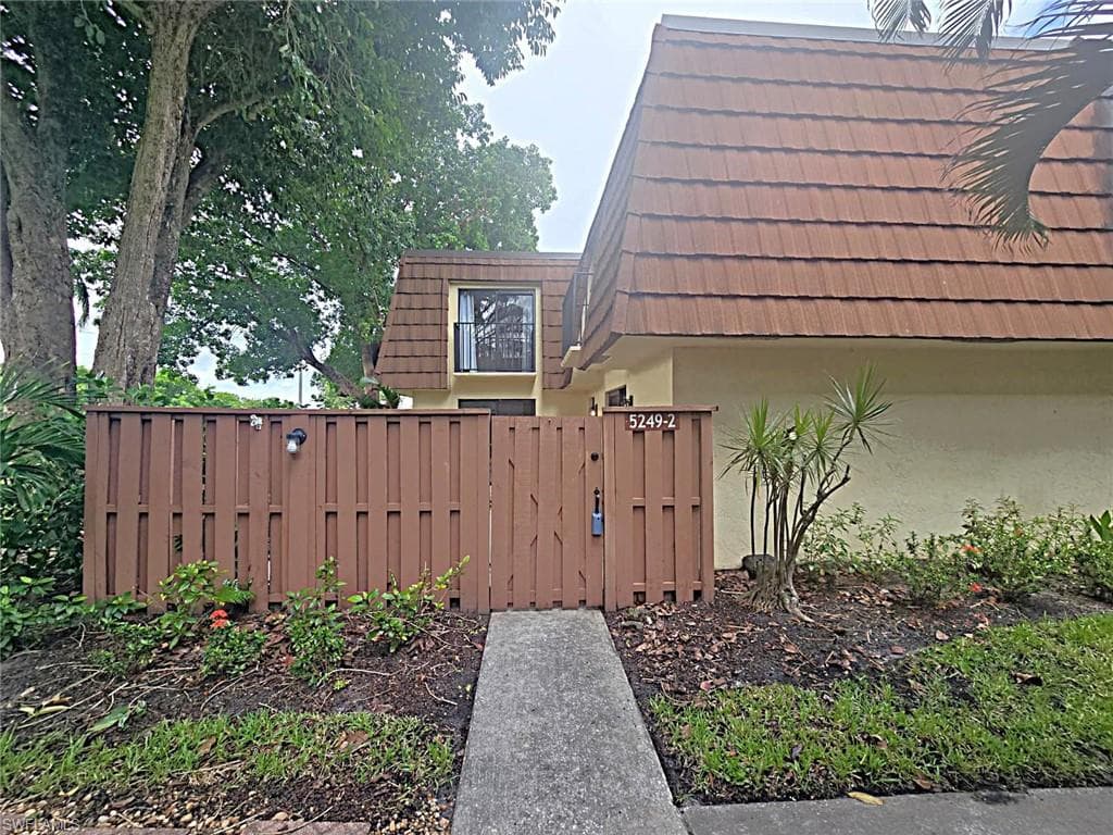 5249 Cedarbend DR 2 FORT MYERS, FL 33919