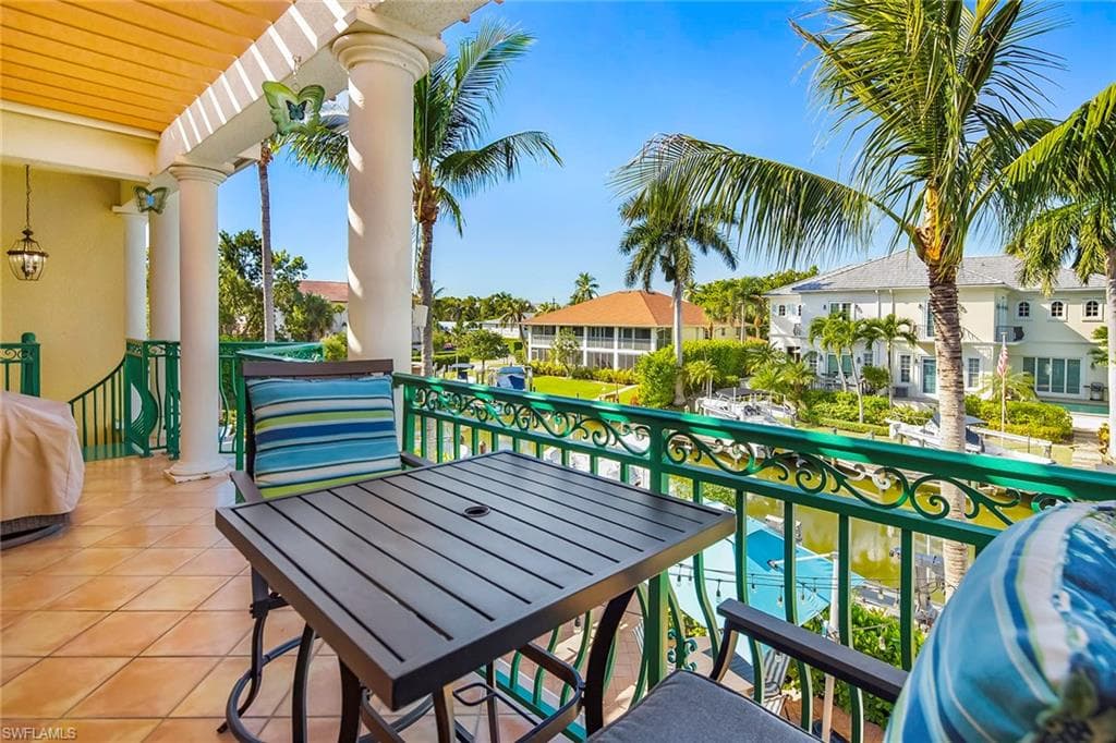 1160 Clam CT 3 NAPLES, FL 34102