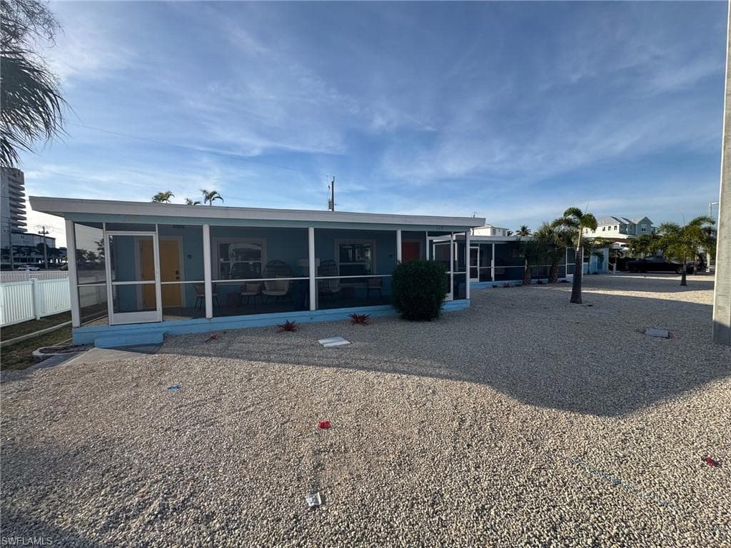 113-119 Fairweather LN FORT MYERS BEACH, FL 33931