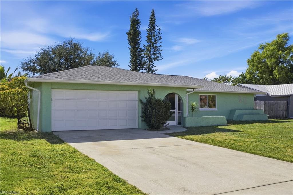 1206 16th ST CAPE CORAL, FL 33990