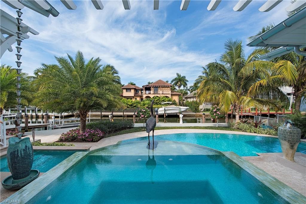 461 16th AVE S NAPLES, FL 34102