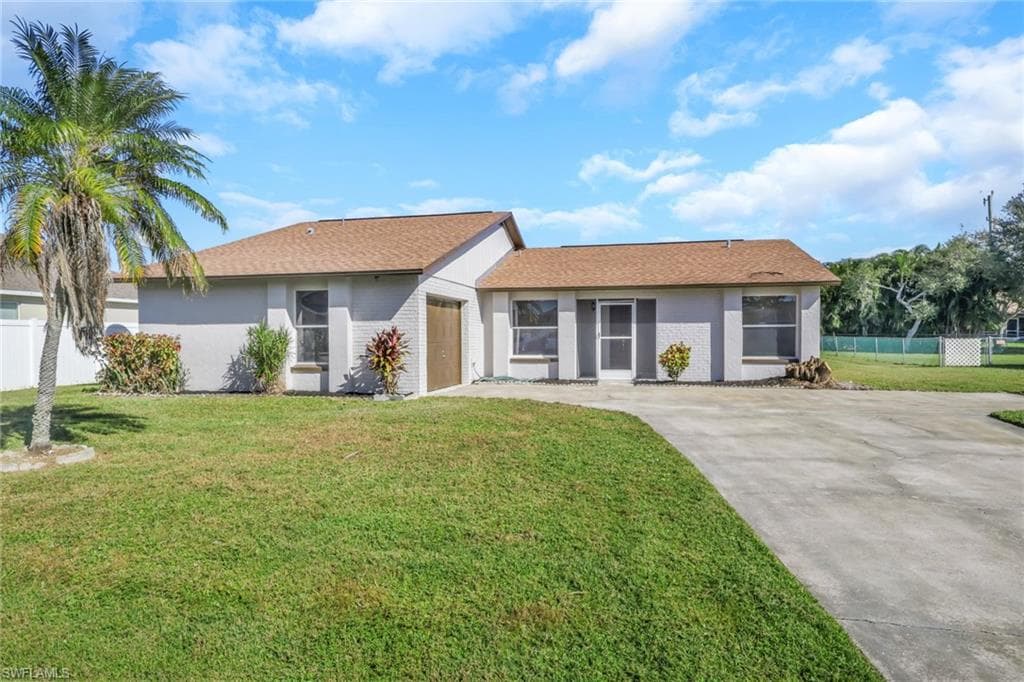 819 SE 5th AVE CAPE CORAL, FL 33990