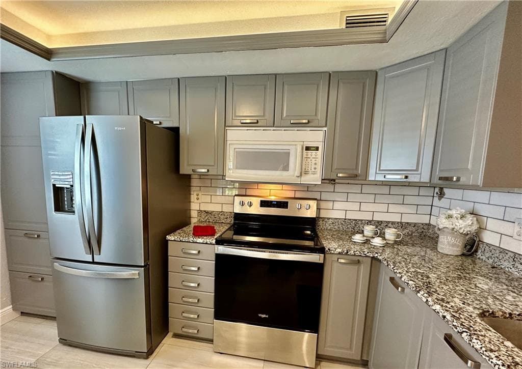 2828 Jackson ST I-1 FORT MYERS, FL 33901