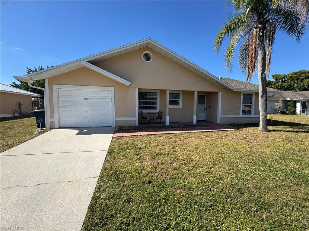10742 Cocoatree CT LEHIGH ACRES, FL 33936