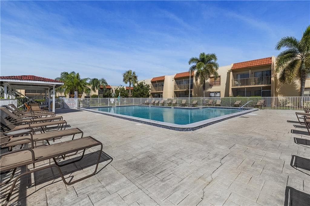 12471 McGregor BLVD 11 FORT MYERS, FL 33919
