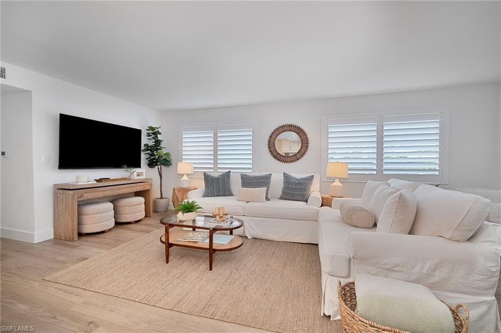 1950 Gulf Shore BLVD N 101 NAPLES, FL 34102