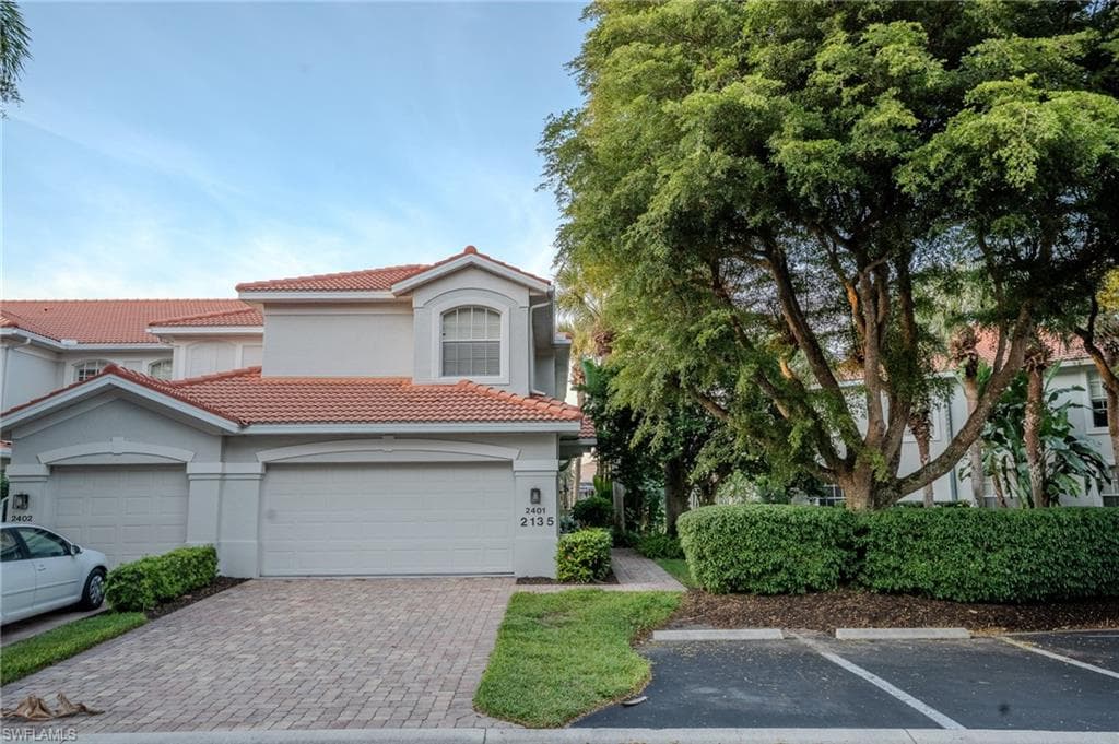 2135 Arielle DR 2401 NAPLES, FL 34109