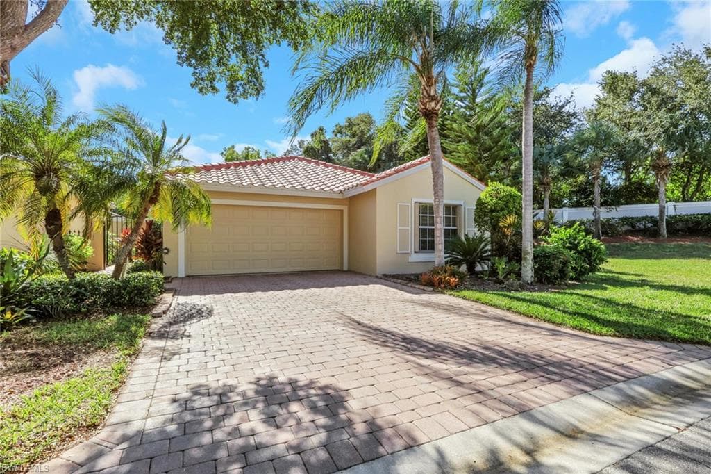 8896 CASCADES ISLE BLVD ESTERO, FL 33928