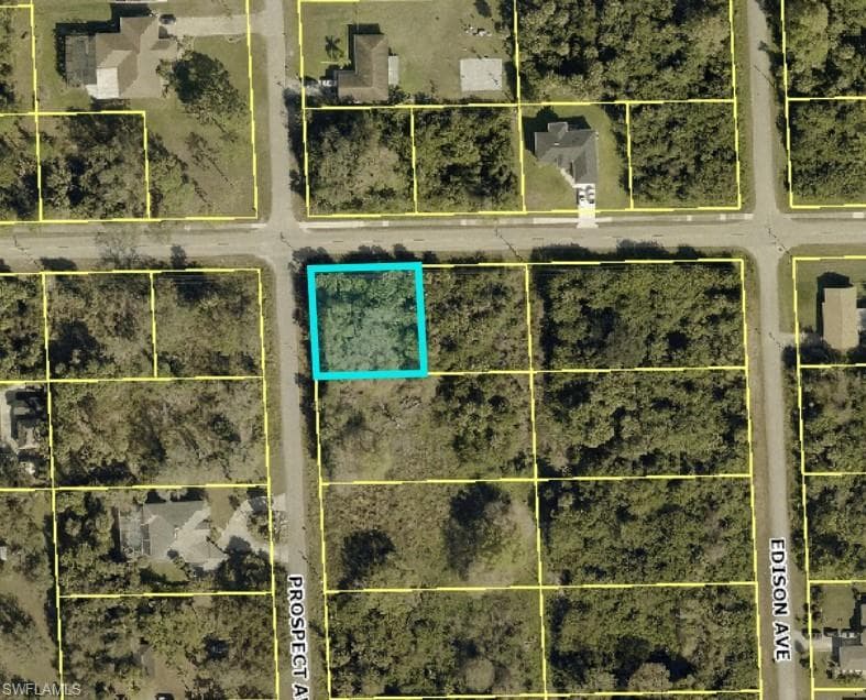 407 W 6th ST LEHIGH ACRES, FL 33936