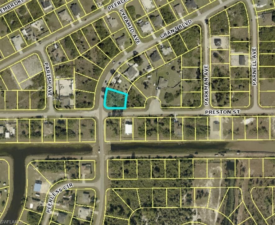 204 Grant BLVD LEHIGH ACRES, FL 33974
