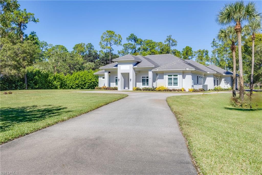 4885 Tamarind Ridge DR NAPLES, FL 34119