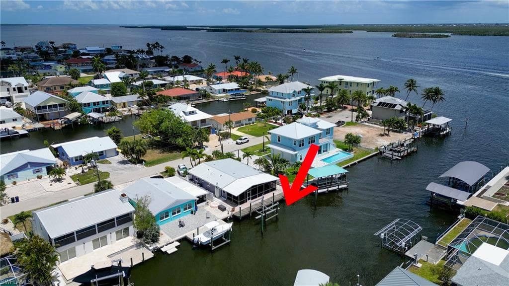 2685 Geary ST MATLACHA, FL 33993