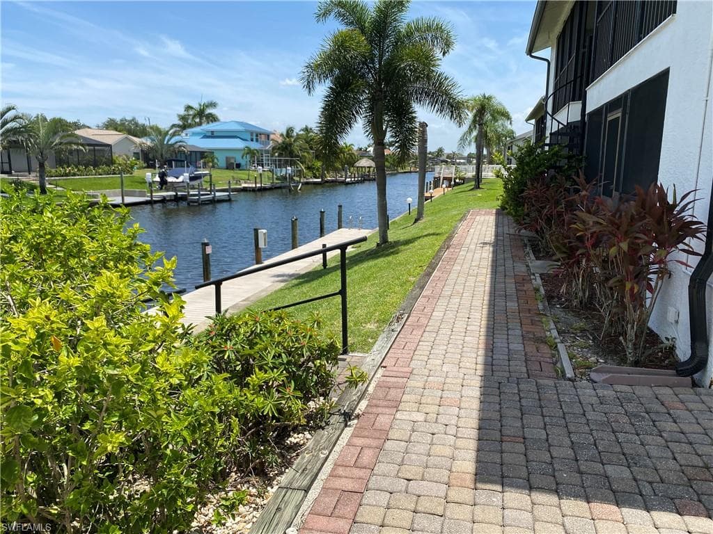 1521 SW 47th TER 103 CAPE CORAL, FL 33914