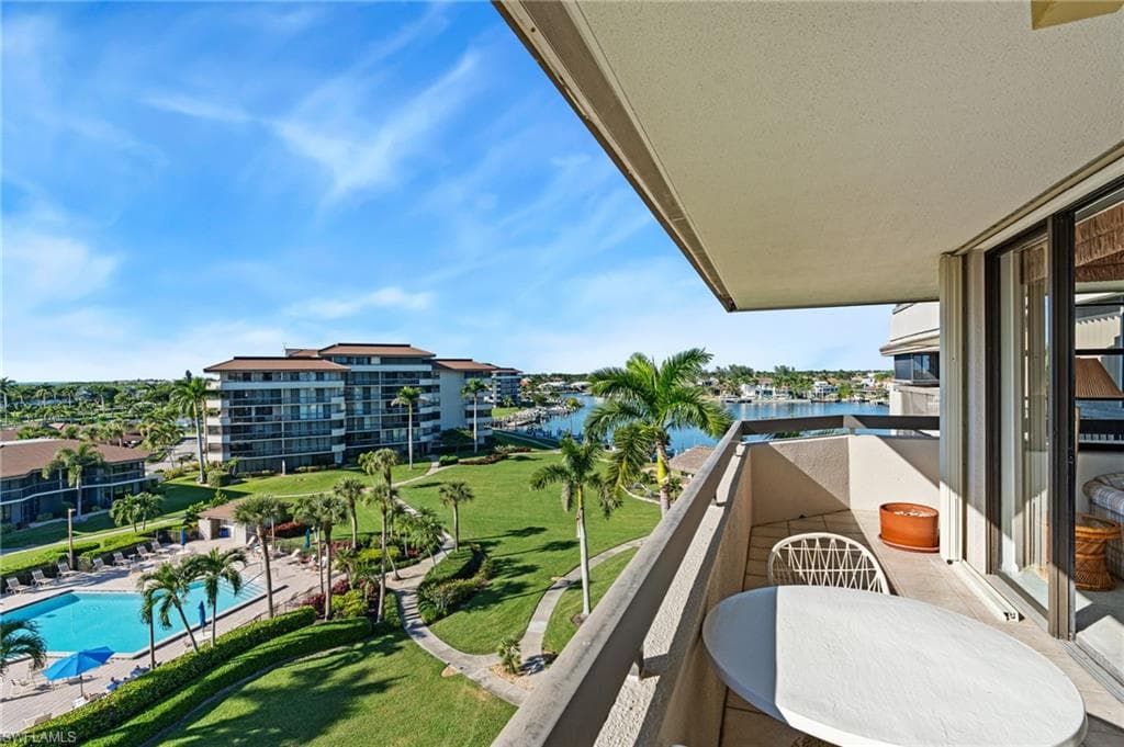651 Seaview CT B601 MARCO ISLAND, FL 34145
