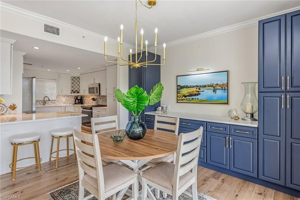 782 Eagle Creek DR 102 NAPLES, FL 34113