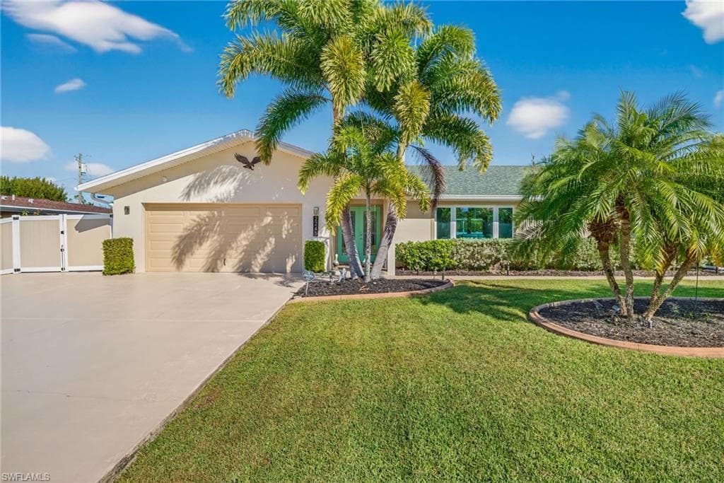 2243 Flora AVE FORT MYERS, FL 33907