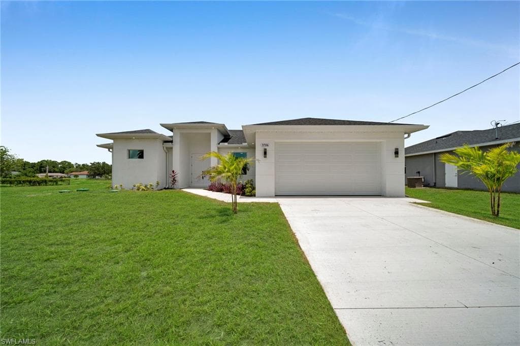 3706 16th ST W LEHIGH ACRES, FL 33971