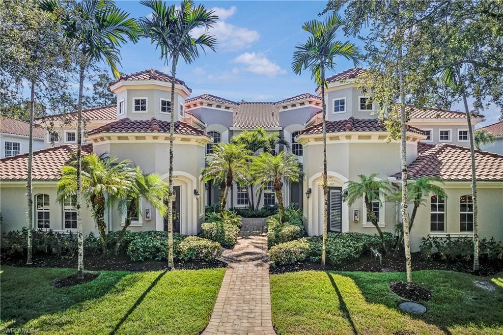 28540 Altessa WAY 201 BONITA SPRINGS, FL 34135