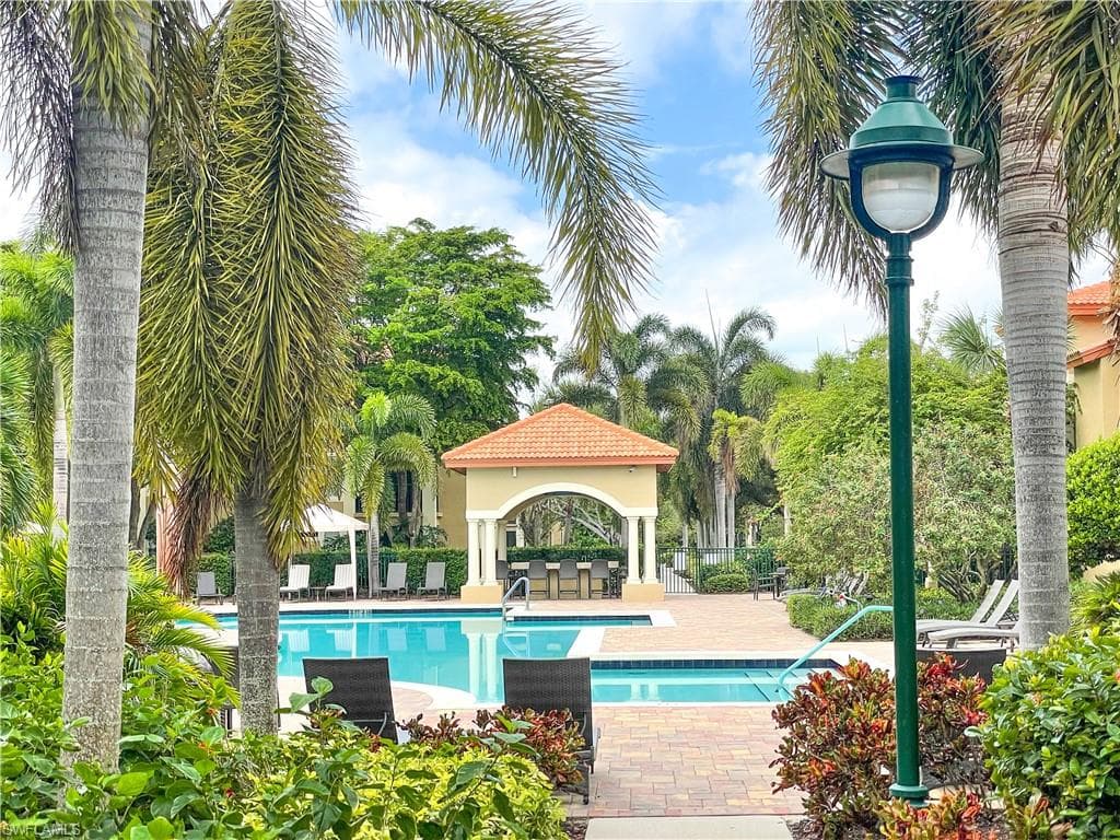 8851 Colonnades CT W 121 BONITA SPRINGS, FL 34135