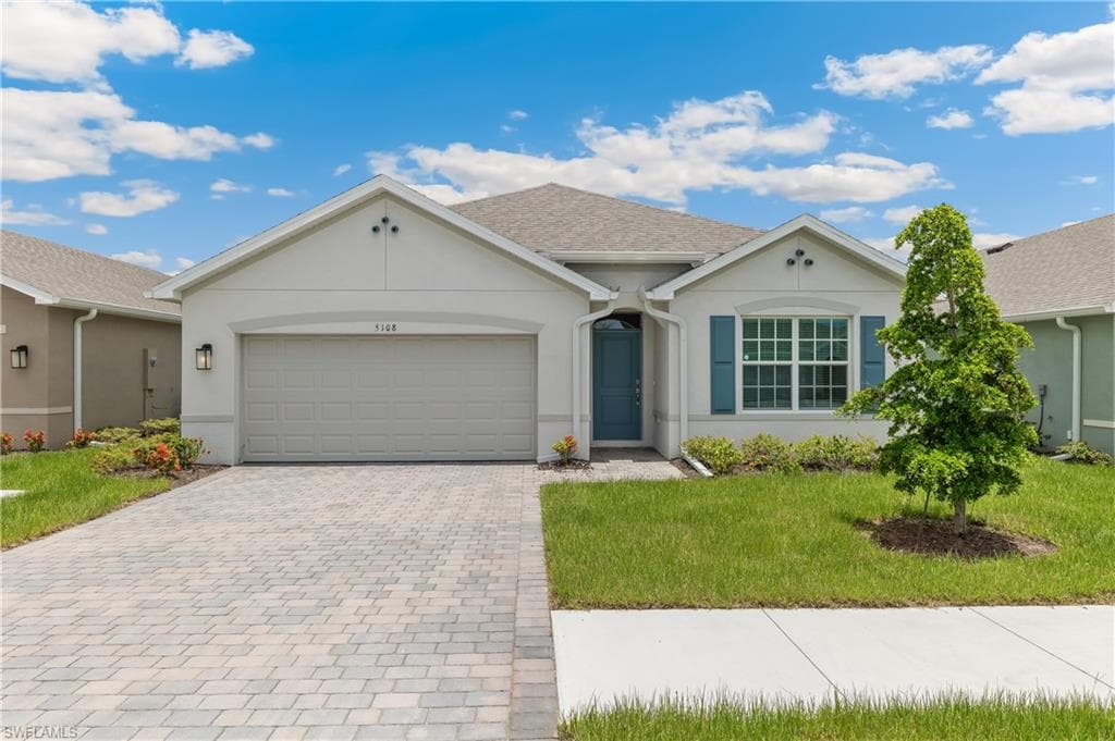 974 Chadwick ST LEHIGH ACRES, FL 33974