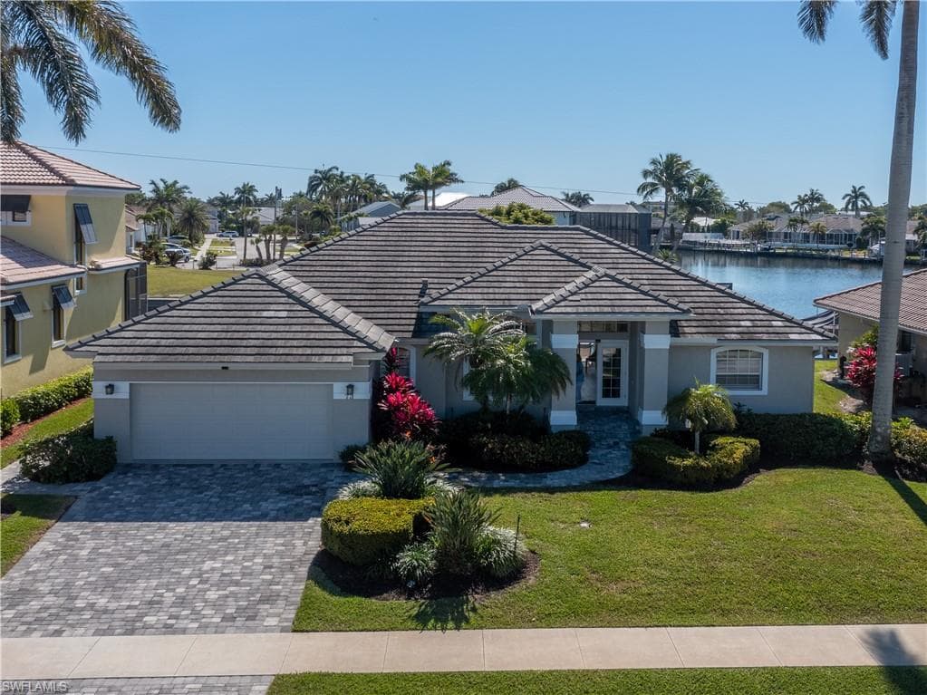 73 Gulfport CT MARCO ISLAND, FL 34145