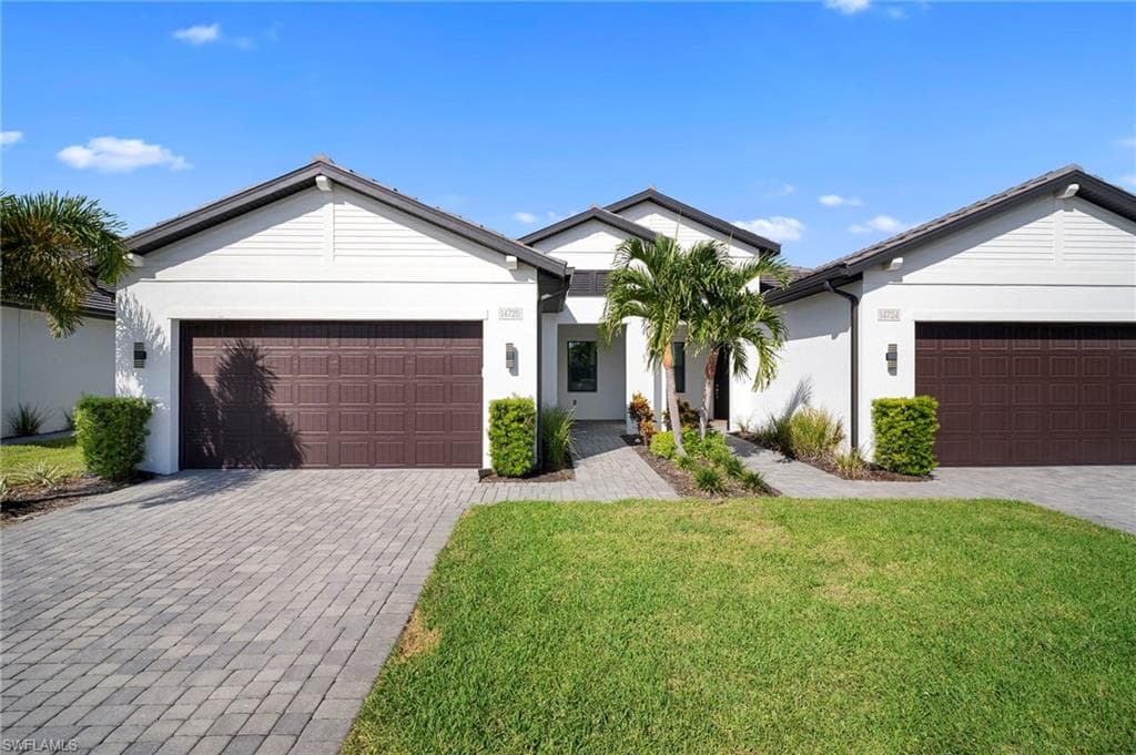 14720 Kingfisher LOOP NAPLES, FL 34120