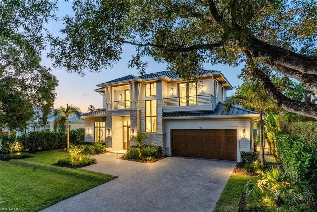 777 Broad CT S NAPLES, FL 34102