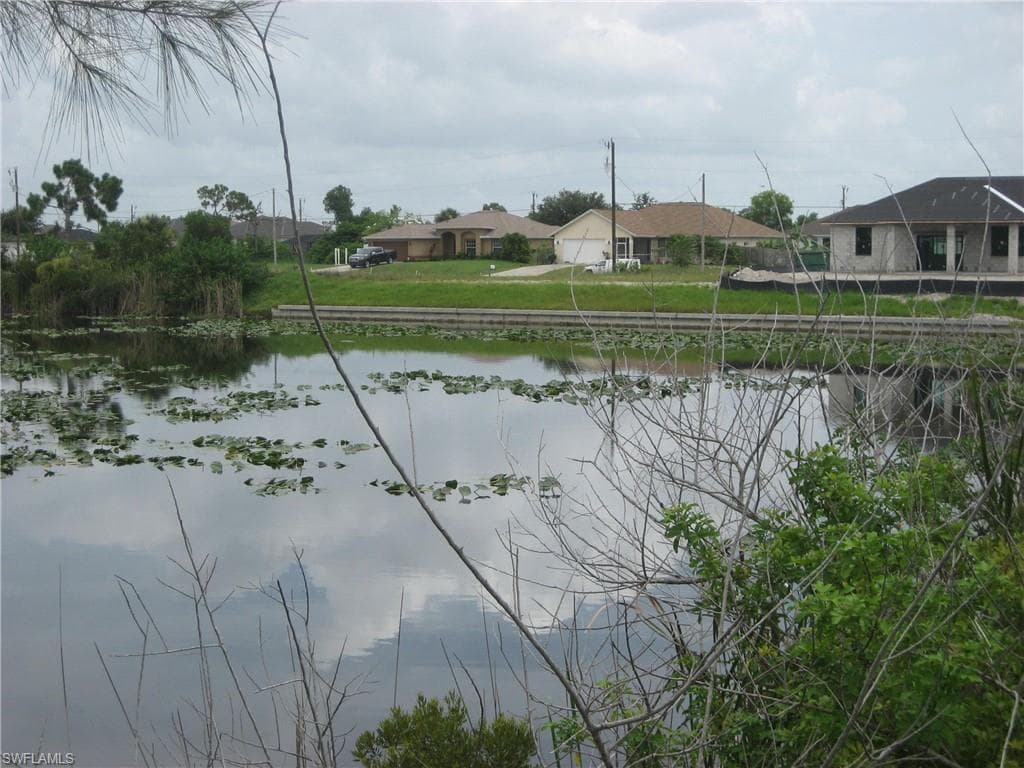 1717 NW 21st PL CAPE CORAL, FL 33993