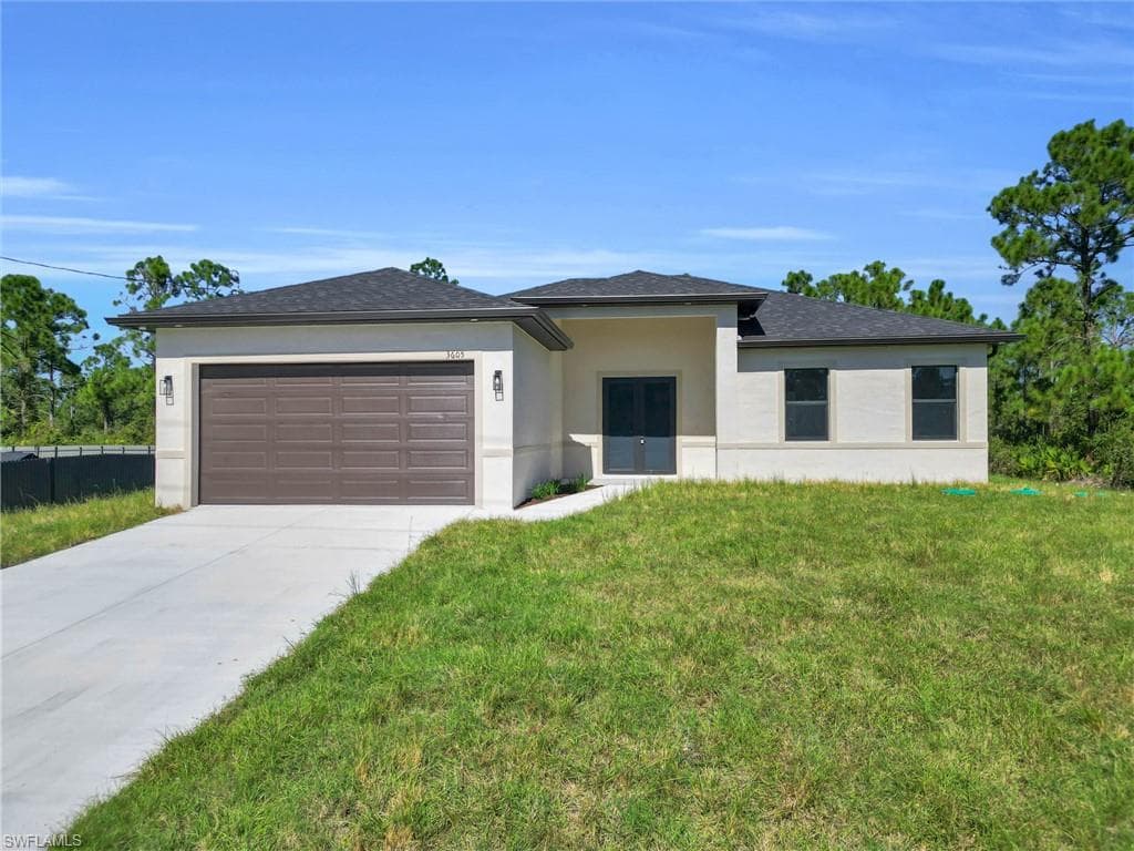 3605 E 6th ST LEHIGH ACRES, FL 33972