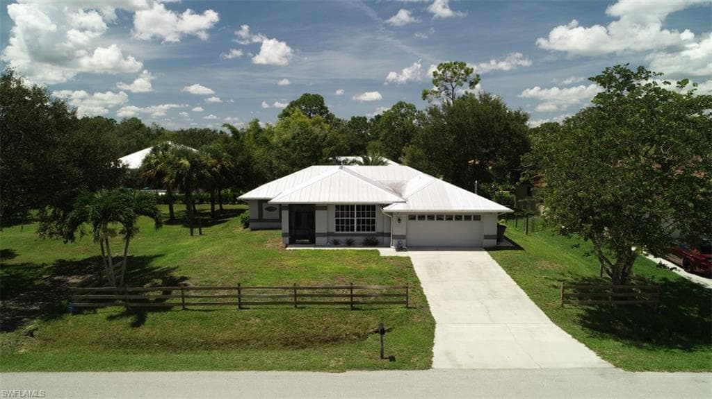 2400 Leavitt RD ALVA, FL 33920